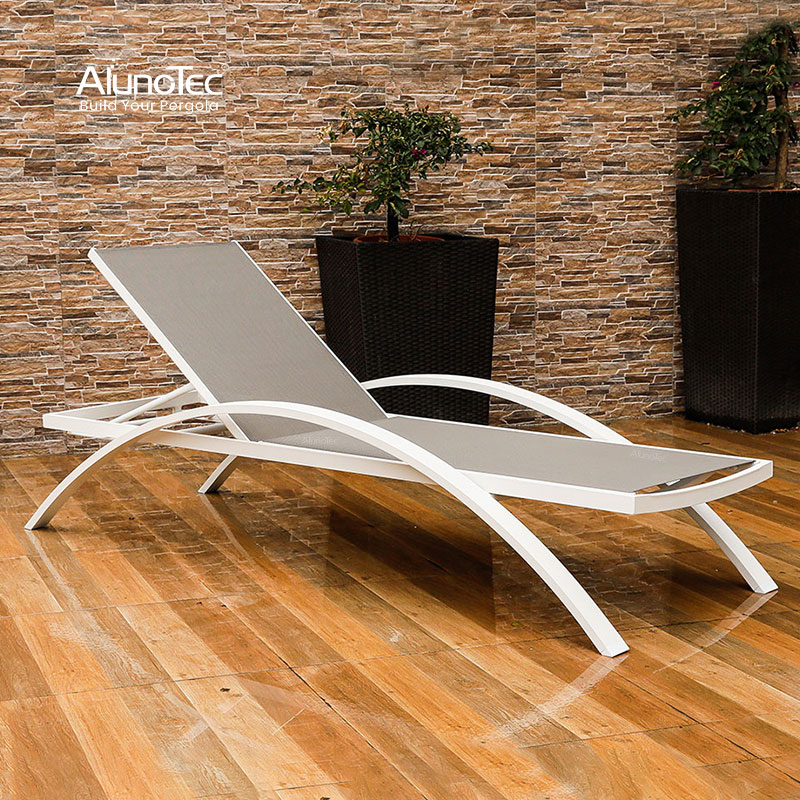 AlunoTec Outdoor Daybeds Garden Poolside Lounge Chairs Recliners Patio Loungers 