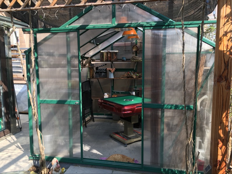How to build a greenhouse?