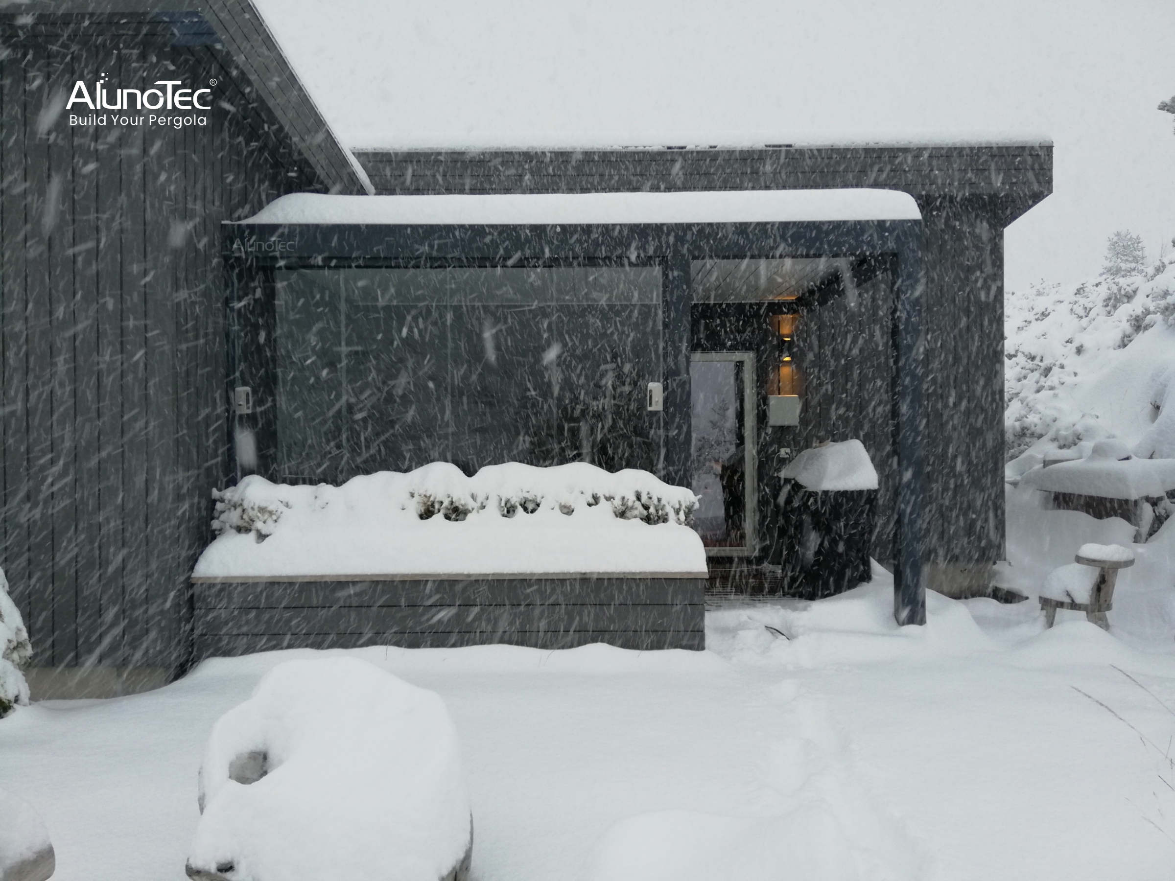 Why Is the AlunoTec Pergola Weatherproof?