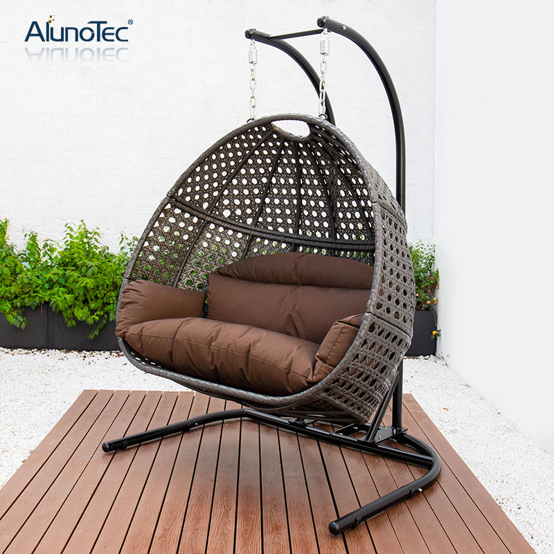 Outdoor Rattan Wicker Seat Hanging Egg Swing Chair with Metal Stand Mail Packaging